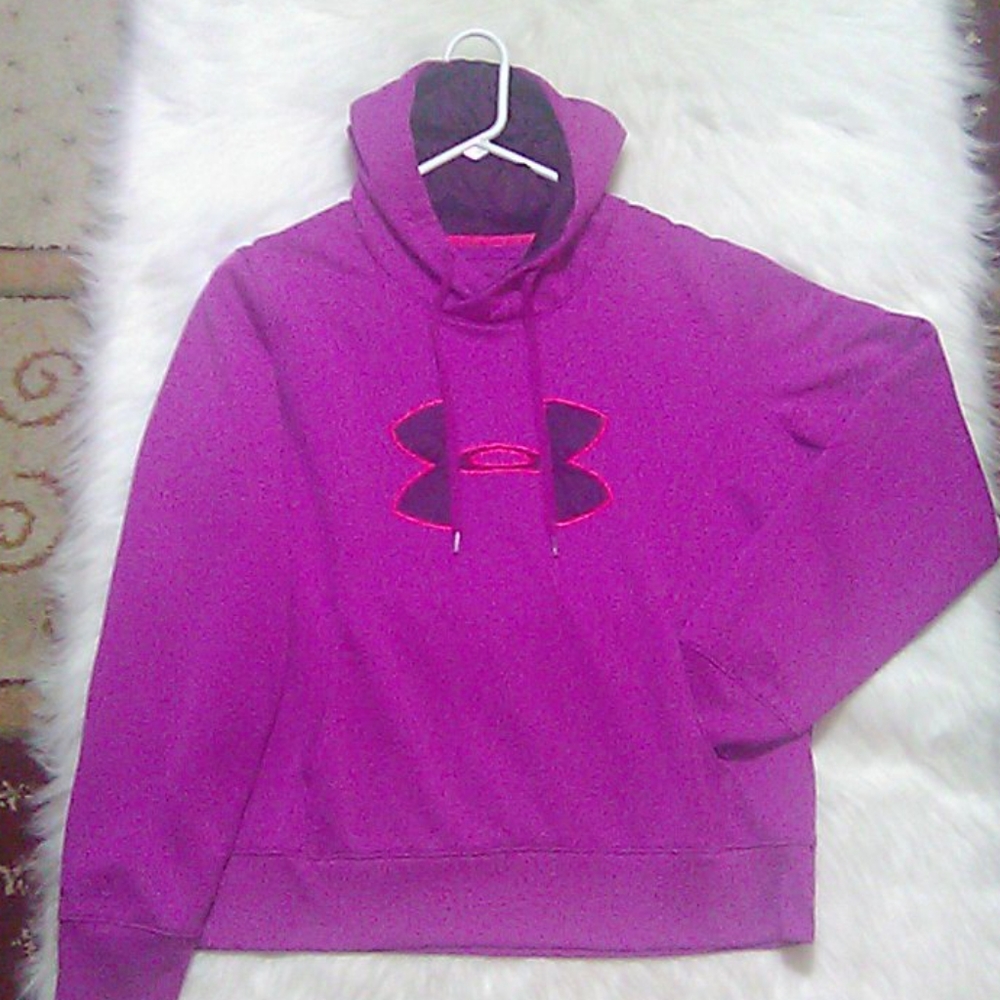 UNDER ARMOUR STORM HOODIE -SOLD